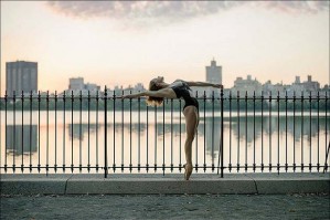 Потрясающие фотографии балерин на городских улицах