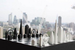 Высотные шахматы — красивый шахматный набор из фигурок-небоскребов