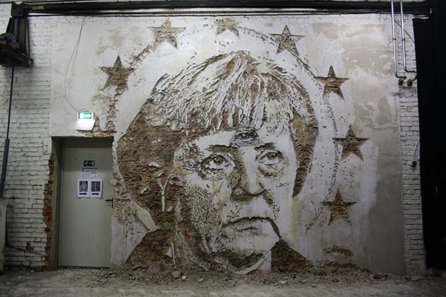 wall-carving-portraits-street-art-alexandre-farto-9