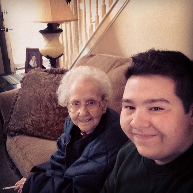 Бабушка Бетти с любимым правнуком