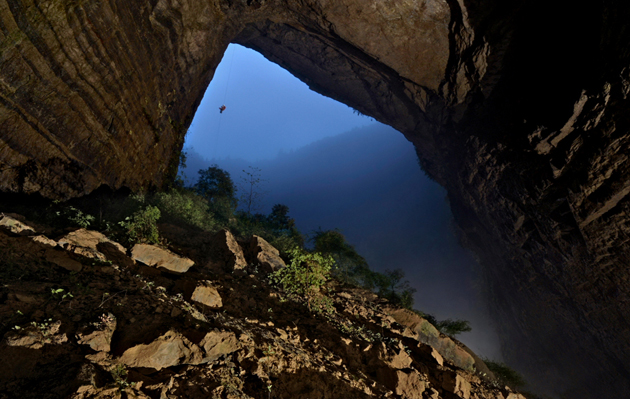 China Caves 2012 - Hong Meigui Expedition to explore giant caves in Wulong County