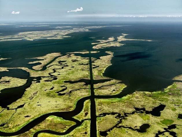 Submerged Pipeline, Gulf of Mexico, 2010
