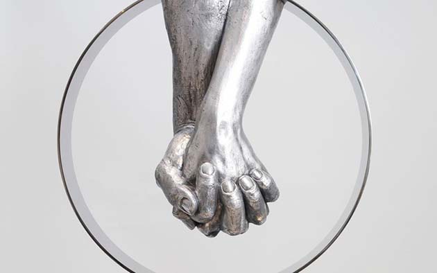 sculptures-by-lorenzo-quinn-artist-6